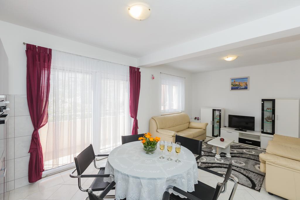 Apartment Anna Kaštela エクステリア 写真