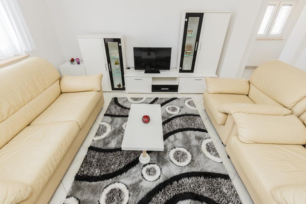 Apartment Anna Kaštela エクステリア 写真